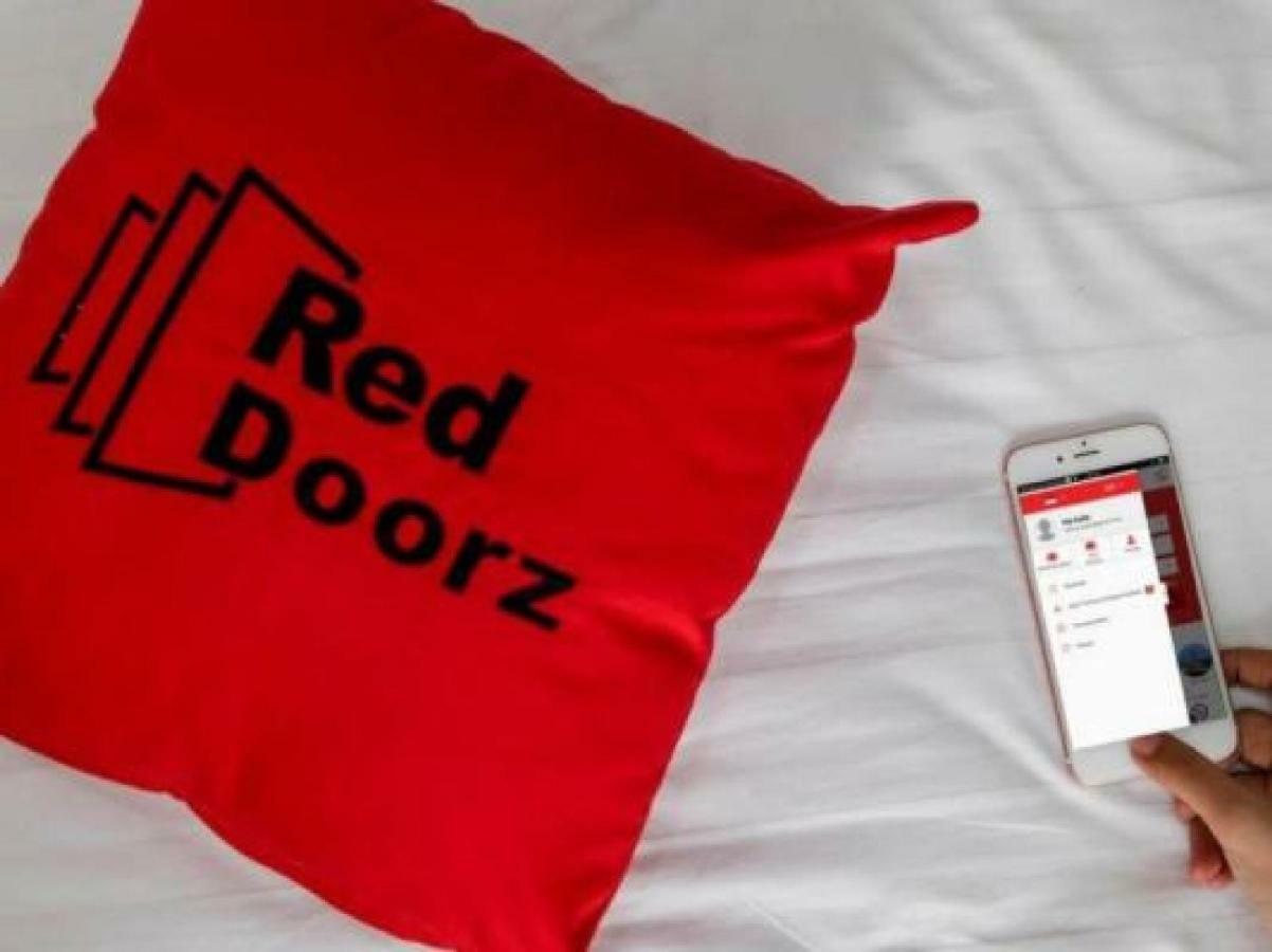 Reddoorz Near Balapan Station 2 2* Surakarta (Solo)